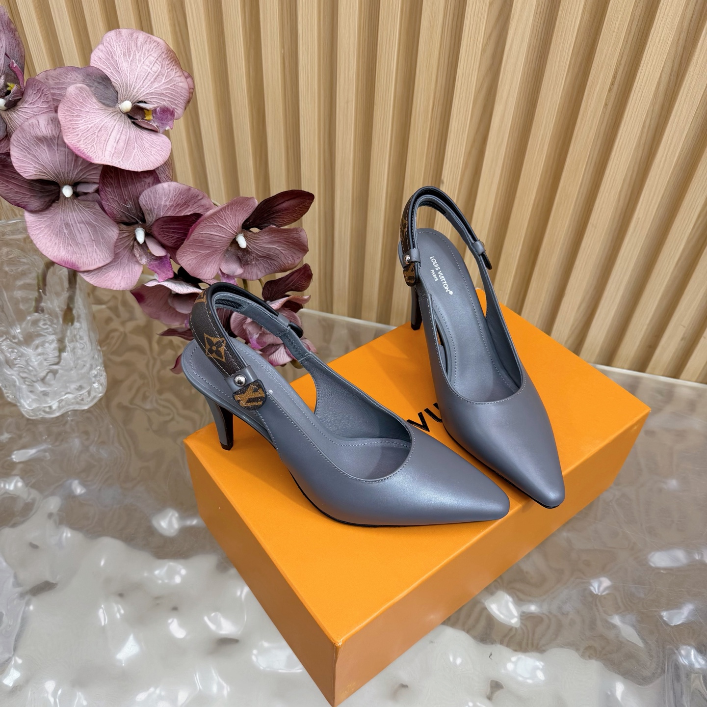 Women's high heels